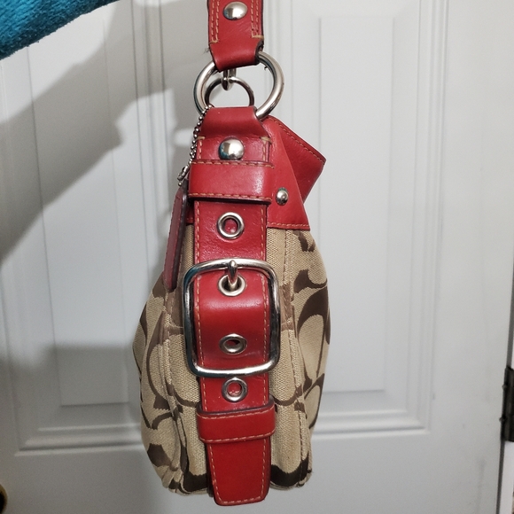 COACH F12657 Red Zoe Signature Medium Hobo Bag EUC - Picture 7 of 12
